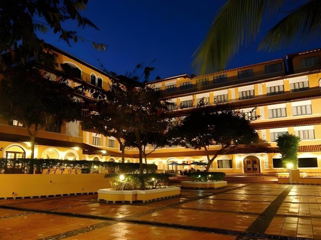 Hotel Melia Panama Canal Колон Экстерьер фото